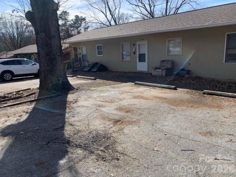 1006 3rd Street SE Hickory NC 28602