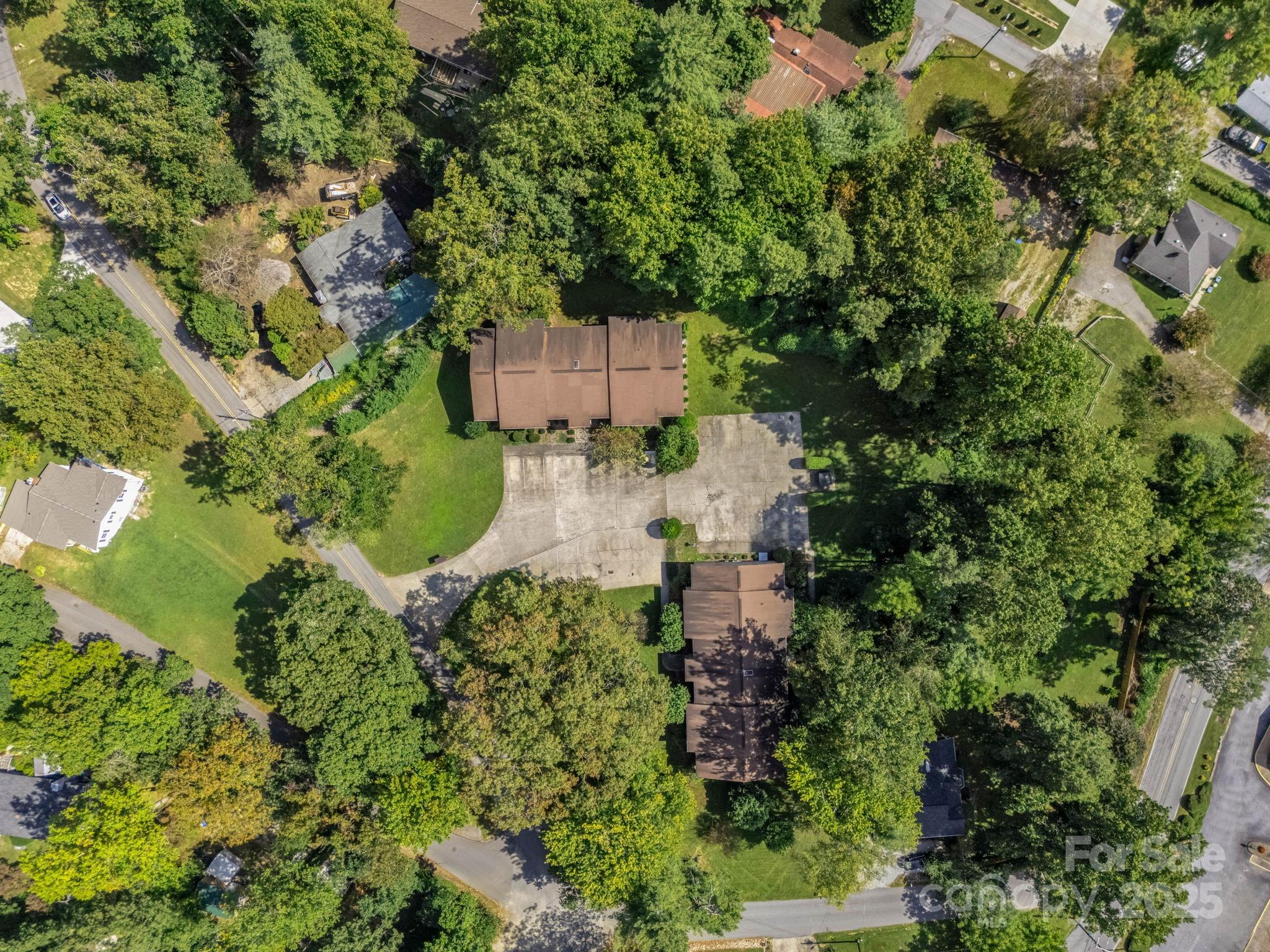 333 W Lake Avenue Hendersonville NC 28739