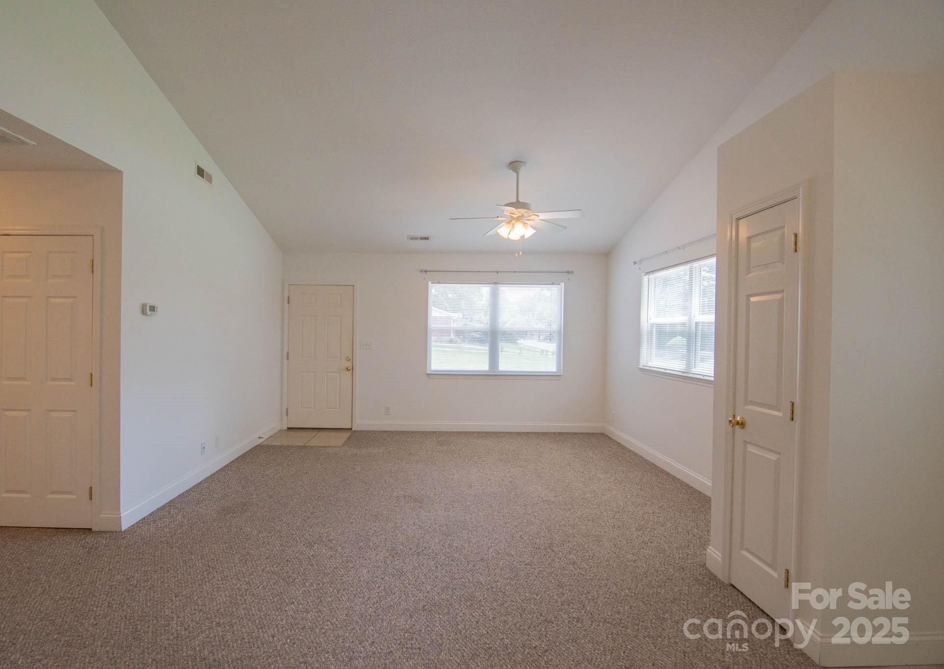 835 3rd Avenue W Hendersonville NC 28739