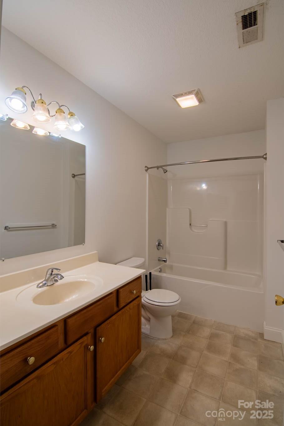 835 3rd Avenue W Hendersonville NC 28739