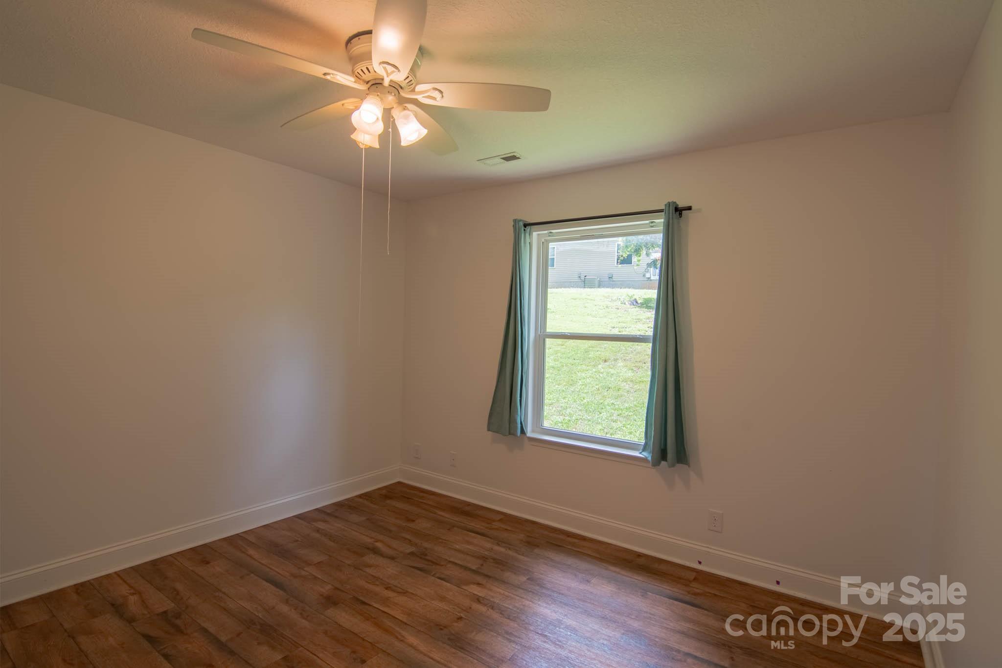 835 3rd Avenue W Hendersonville NC 28739