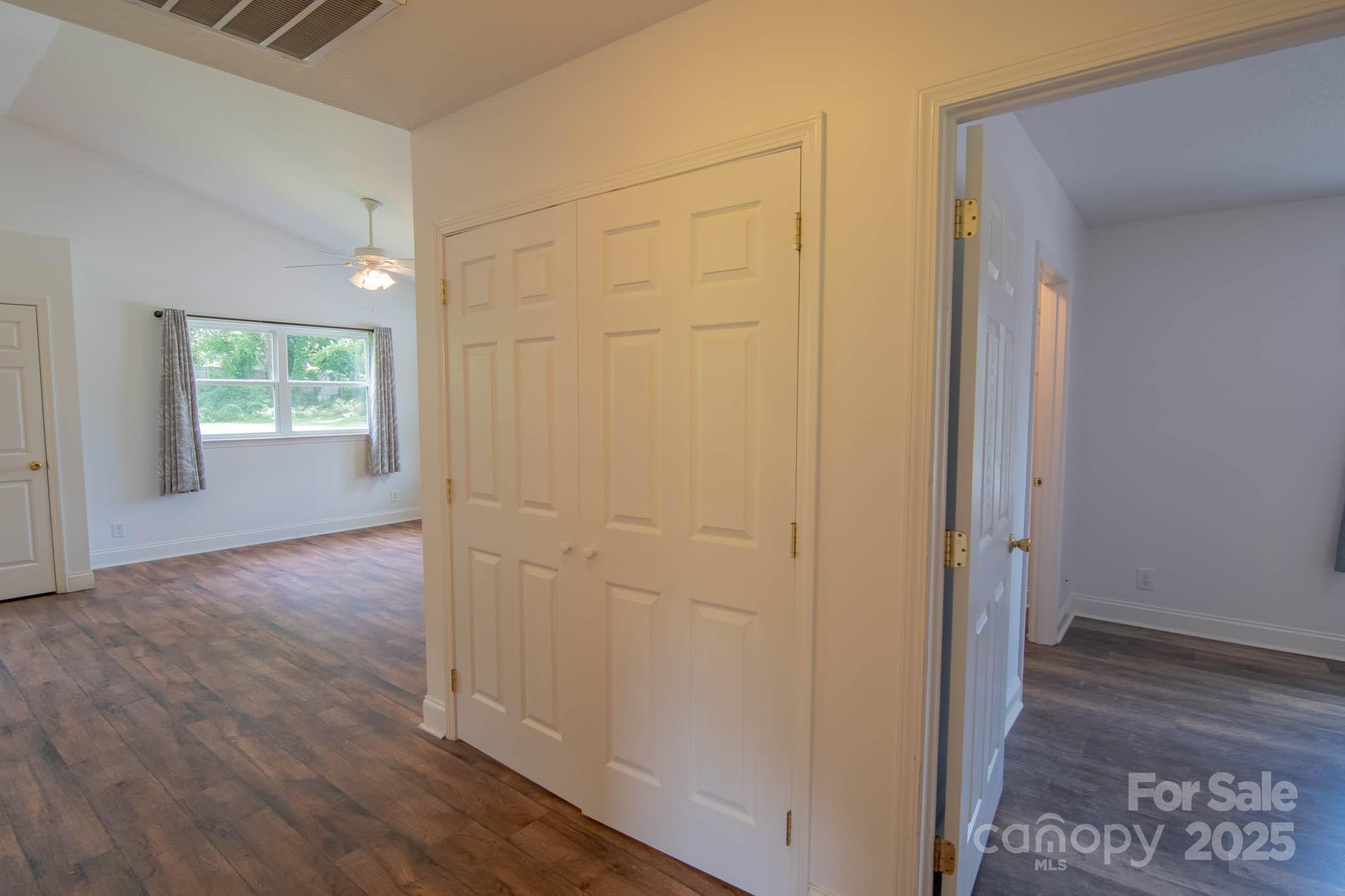 835 3rd Avenue W Hendersonville NC 28739