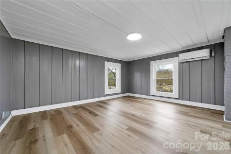 576 Pickens Highway Rosman NC 28722