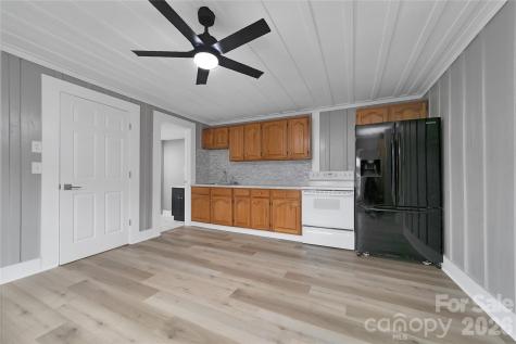 576 Pickens Highway Rosman NC 28722