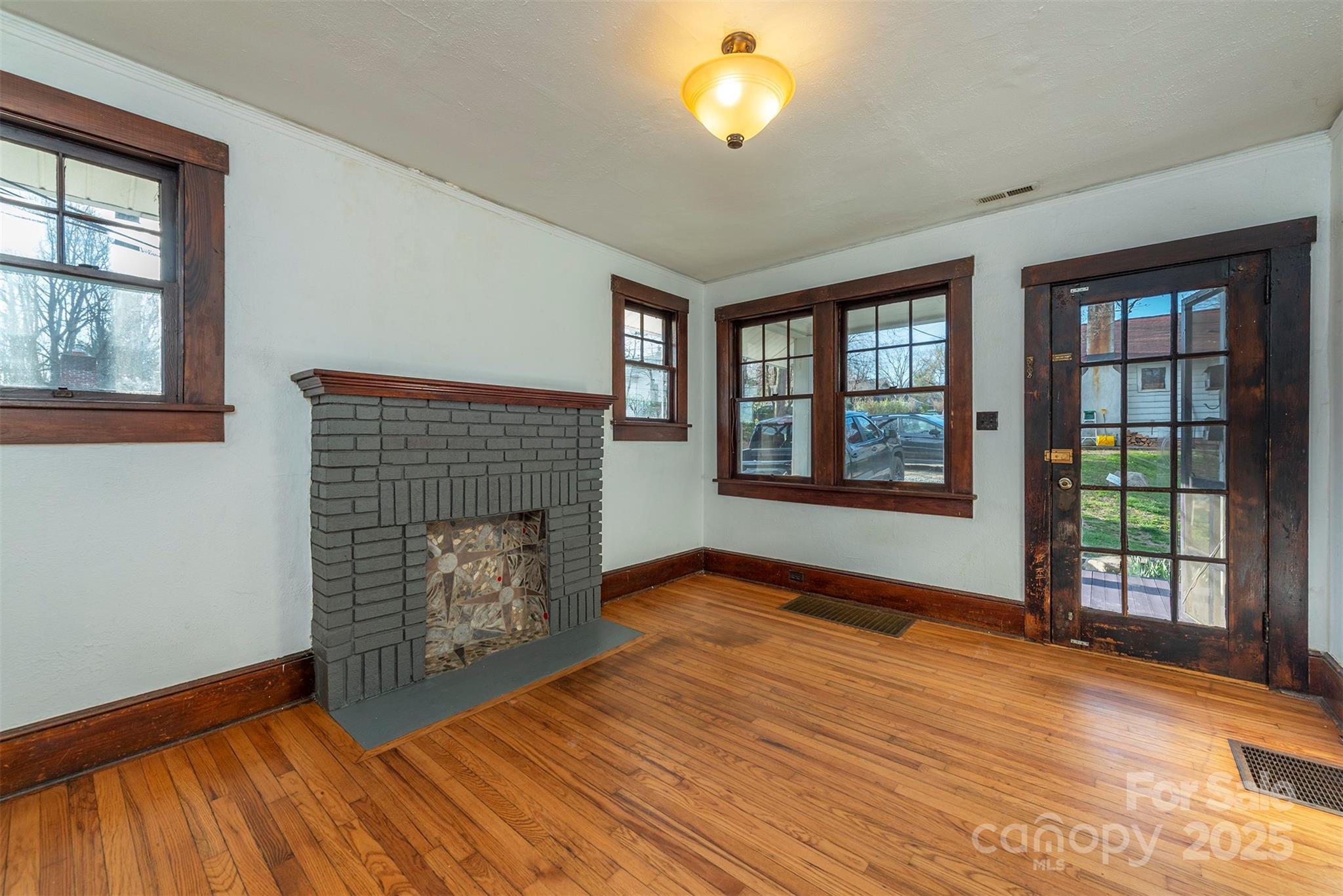 76 Oakwood Street Asheville NC 28806