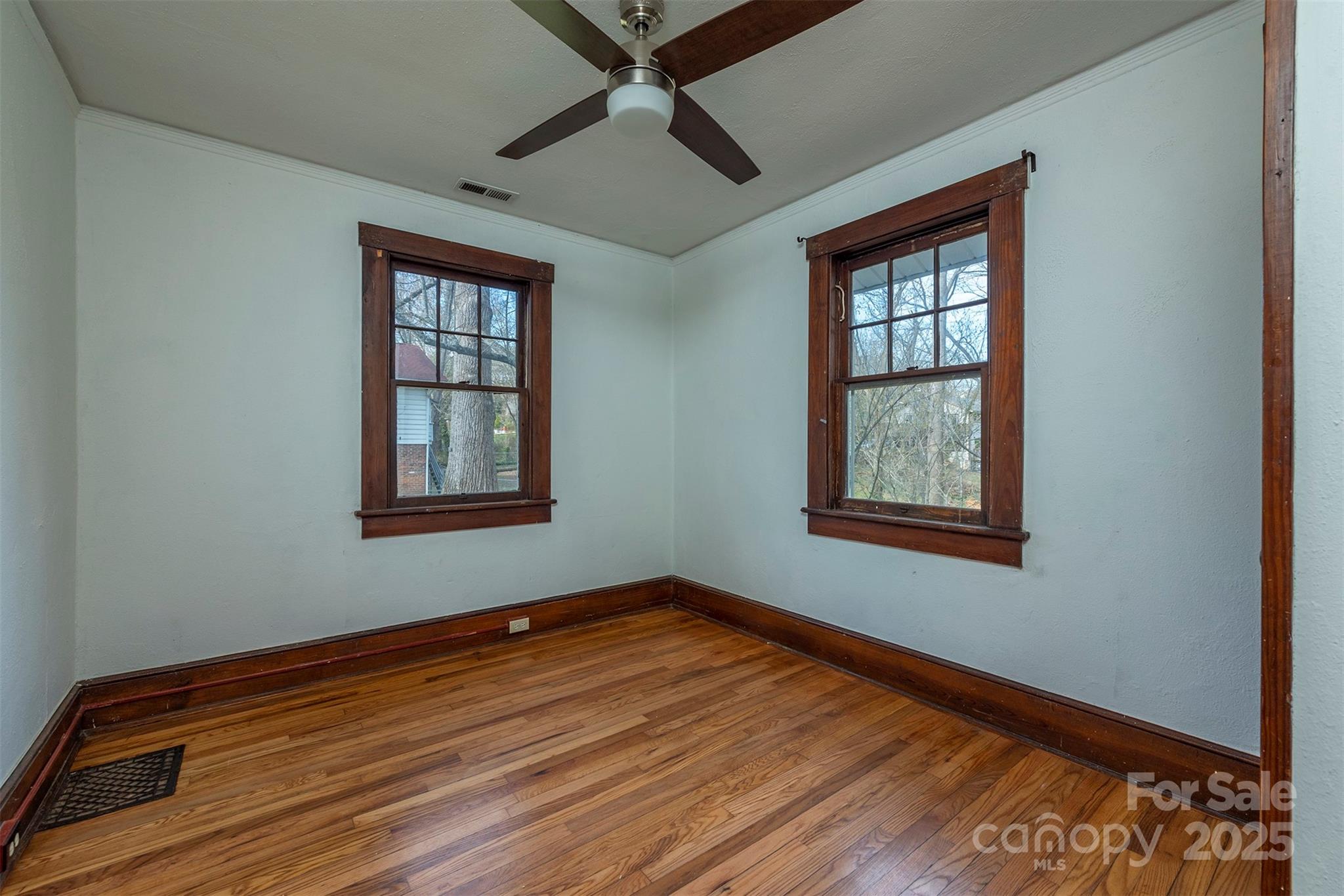 76 Oakwood Street Asheville NC 28806