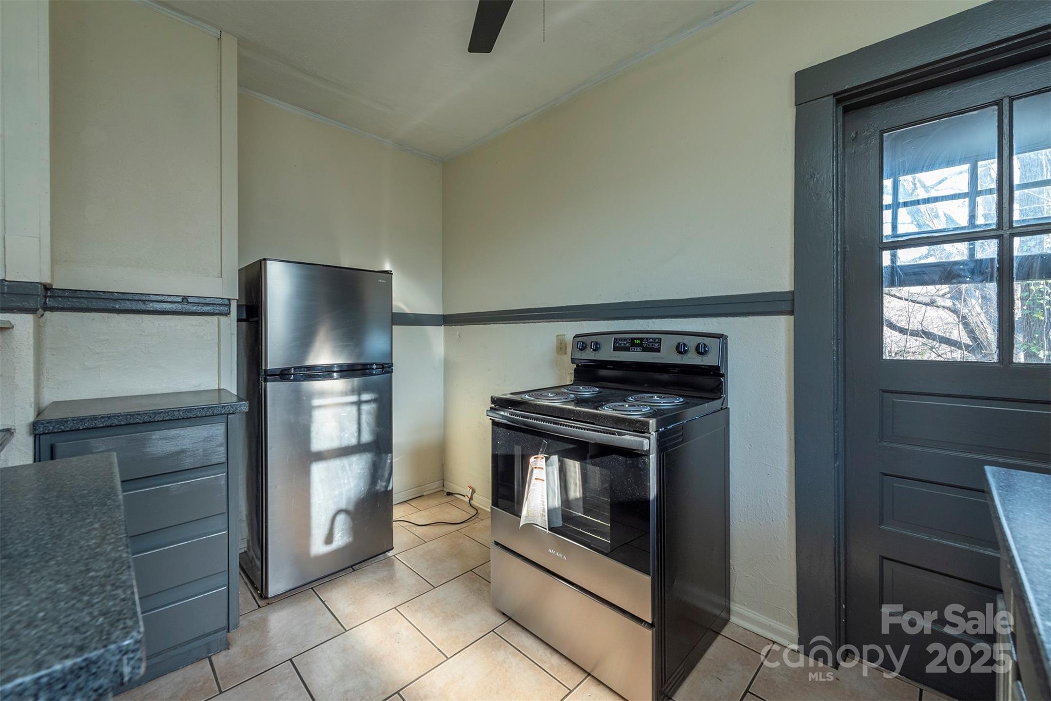 76 Oakwood Street Asheville NC 28806