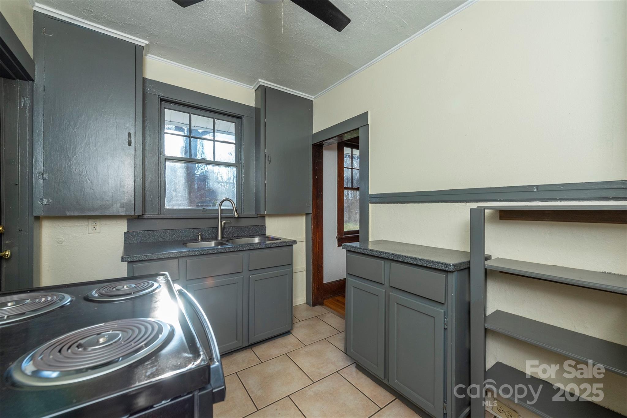 76 Oakwood Street Asheville NC 28806