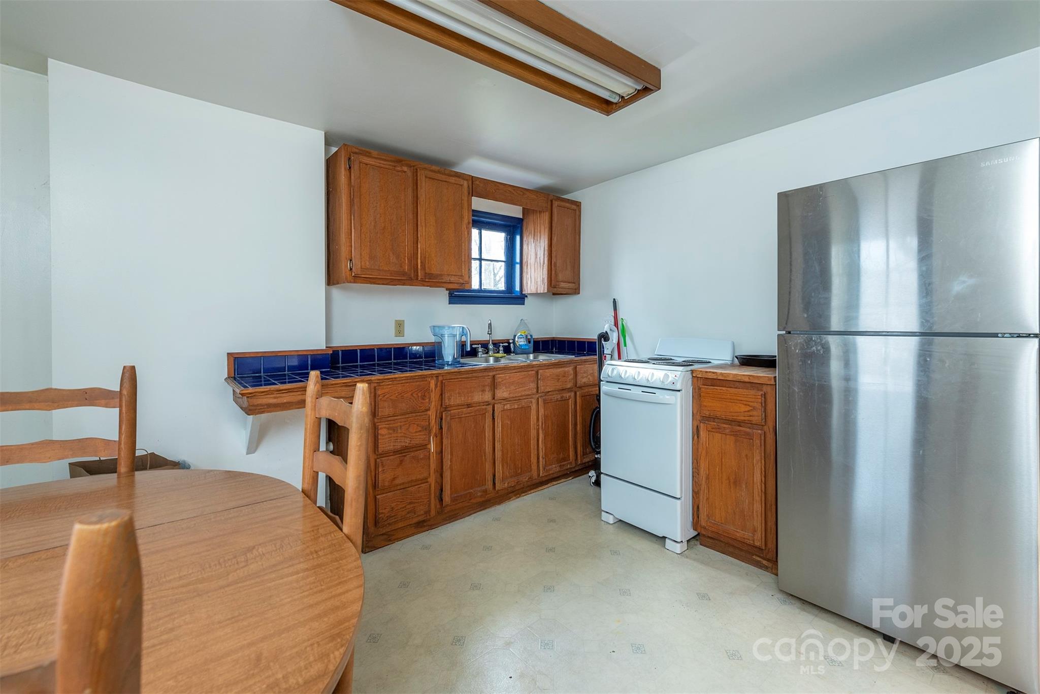 76 Oakwood Street Asheville NC 28806