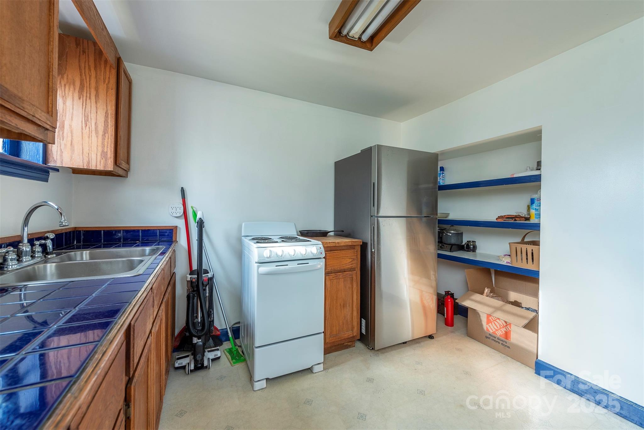 76 Oakwood Street Asheville NC 28806