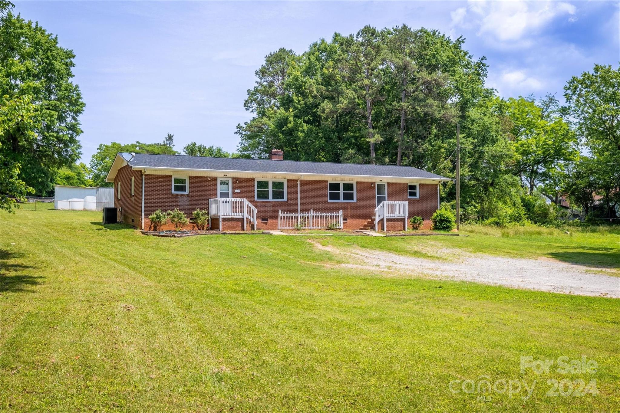 2420-2422 4th Avenue Sw Hickory NC 28602