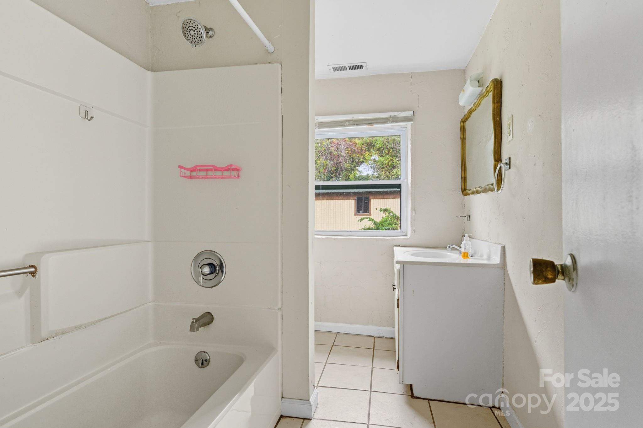 132 Little Knob Road Asheville NC 28803