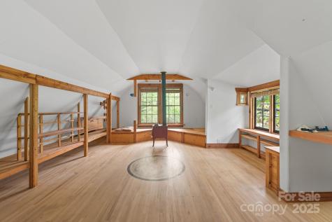 132 Little Knob Road Asheville NC 28803