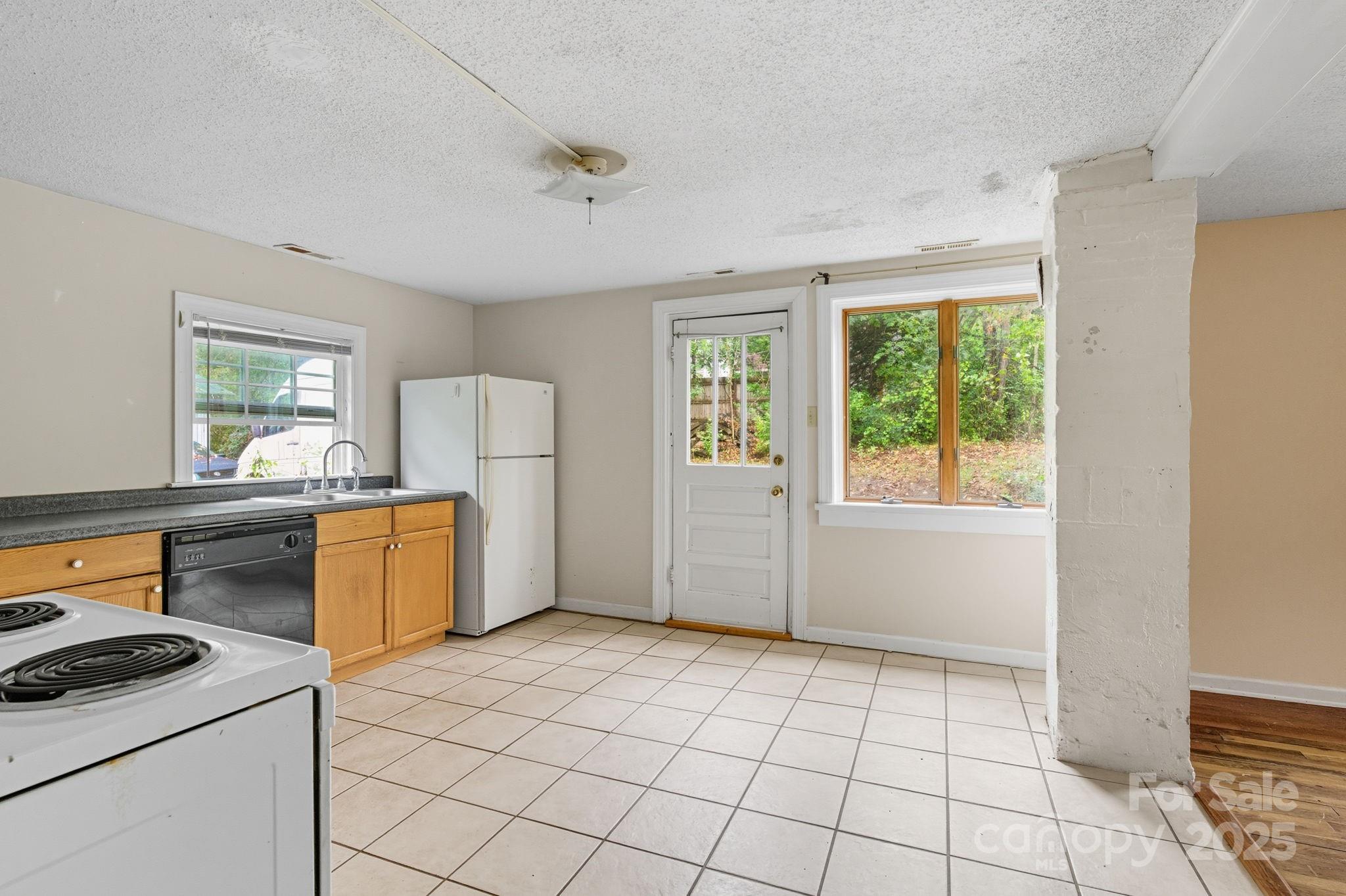 132 Little Knob Road Asheville NC 28803