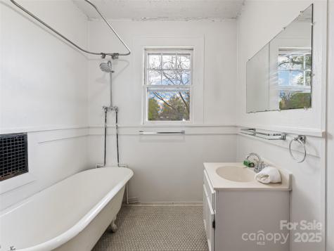 187 & 189 Pearson Drive Asheville NC 28801