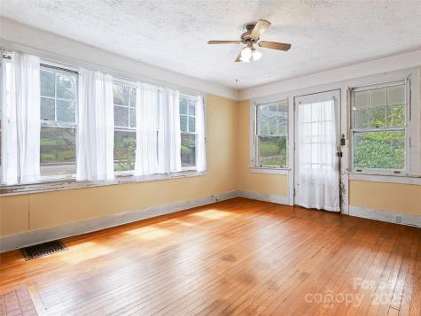 187 & 189 Pearson Drive Asheville NC 28801