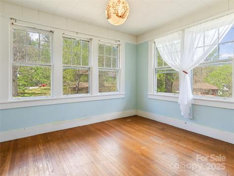 187 & 189 Pearson Drive Asheville NC 28801