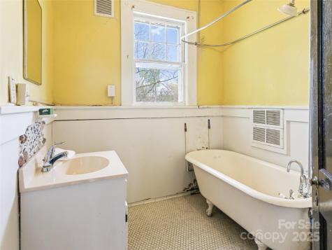 187 & 189 Pearson Drive Asheville NC 28801