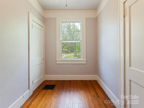 187 & 189 Pearson Drive Asheville NC 28801