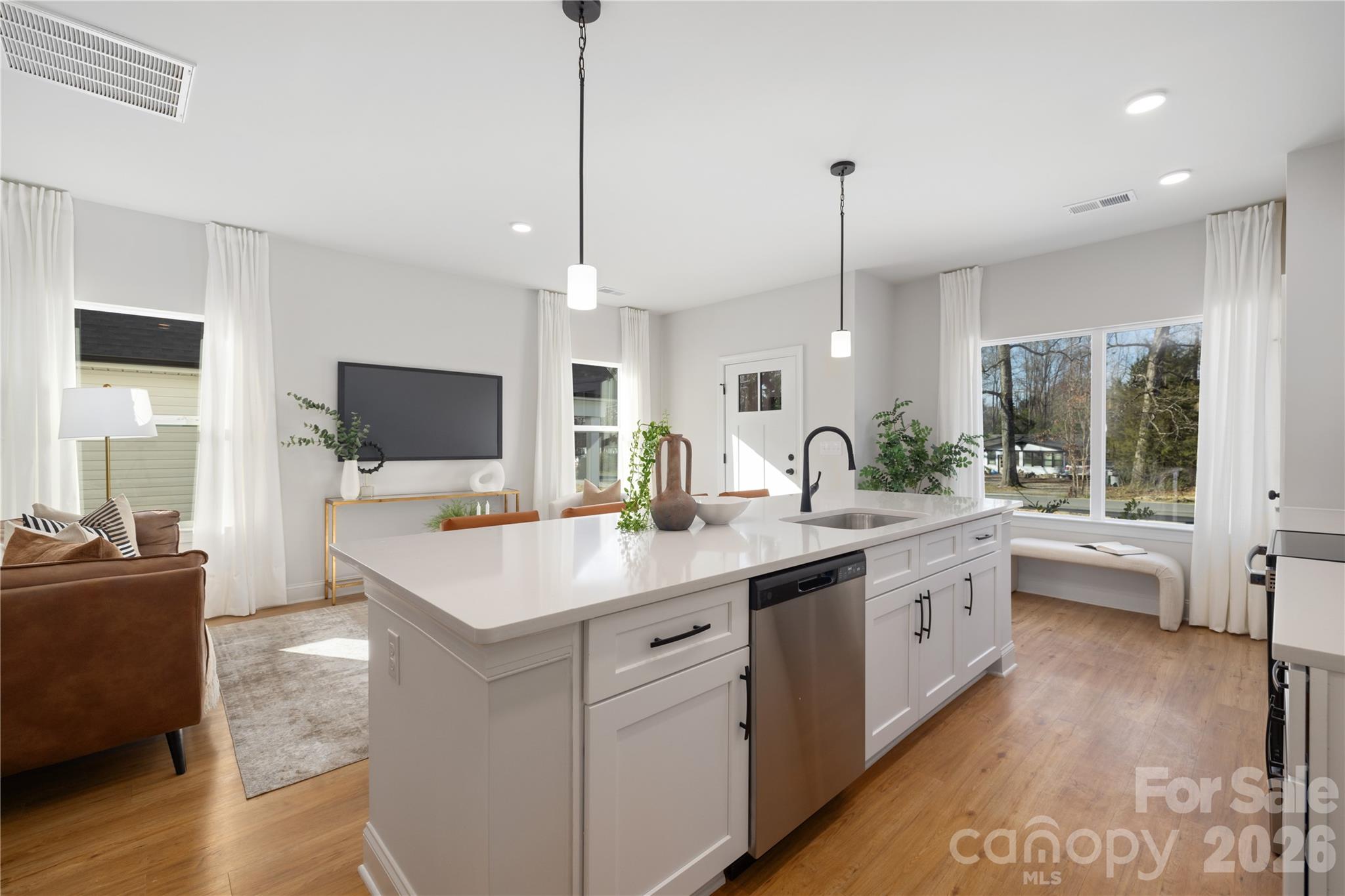6016/6020 Paw Creek Road Charlotte NC 28214
