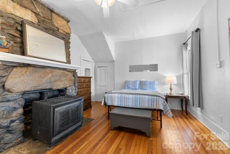 33 Vance Avenue Black Mountain NC 28711