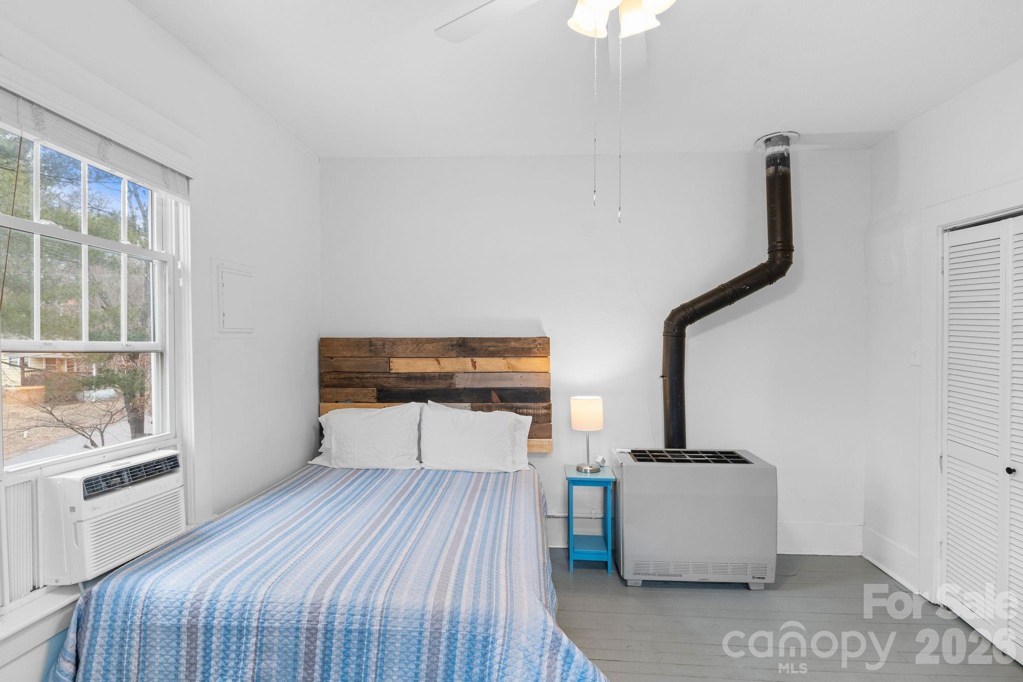 33 Vance Avenue Black Mountain NC 28711