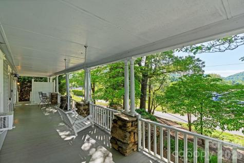 33 Vance Avenue Black Mountain NC 28711