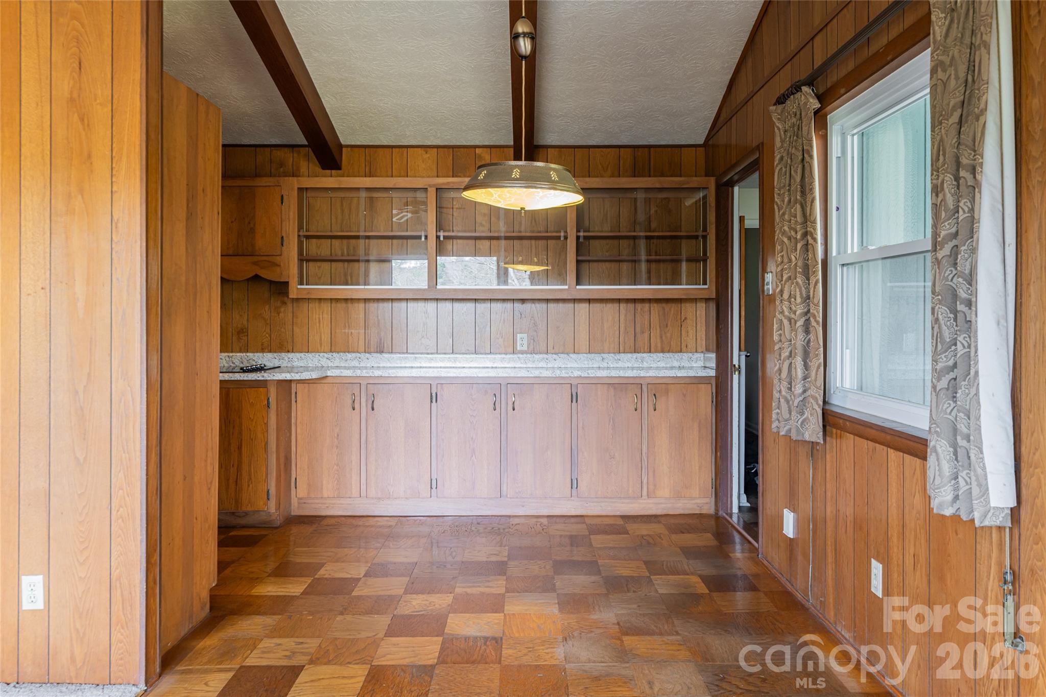 180 Lakewood Drive Asheville NC 28803