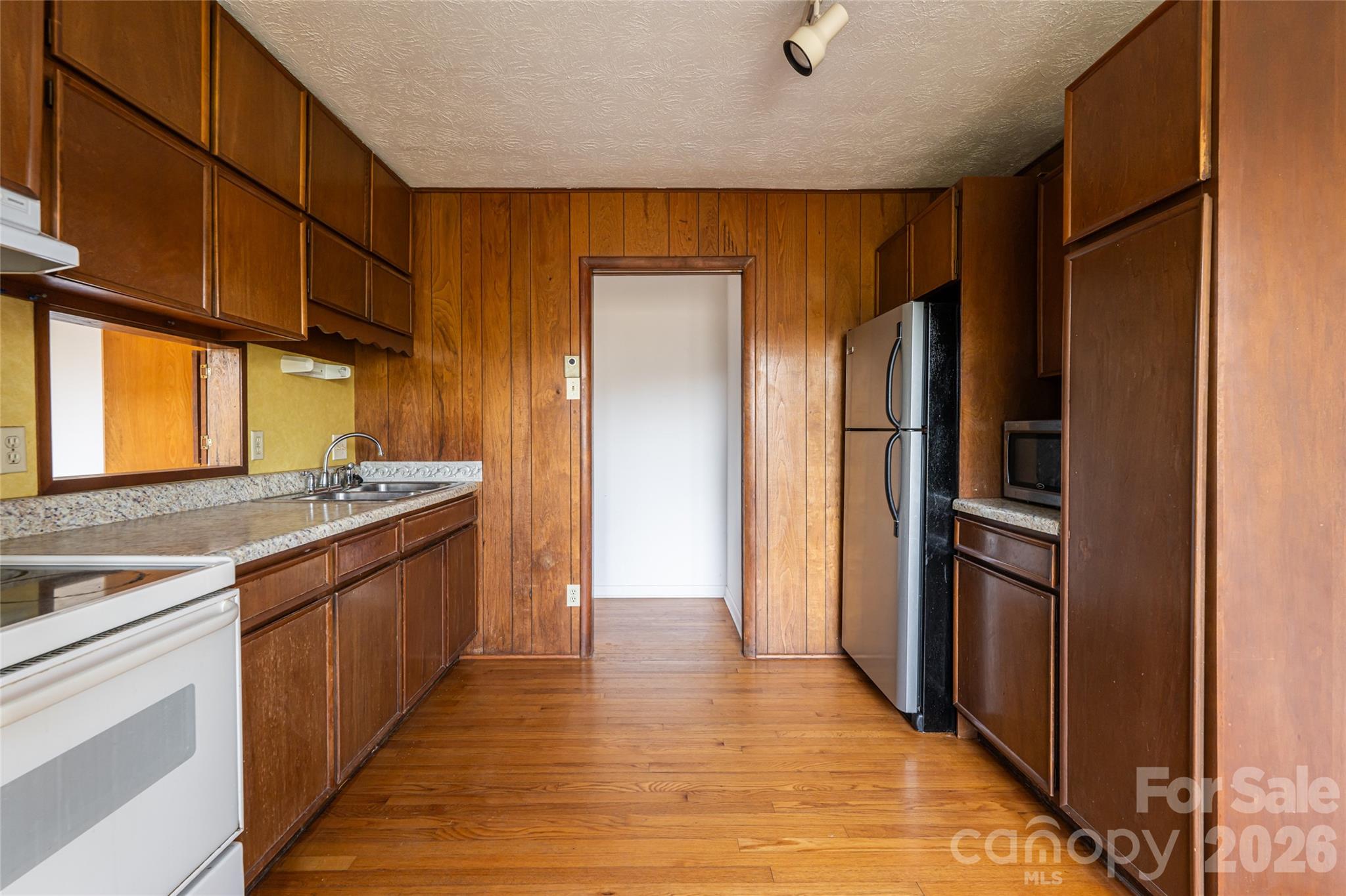 180 Lakewood Drive Asheville NC 28803