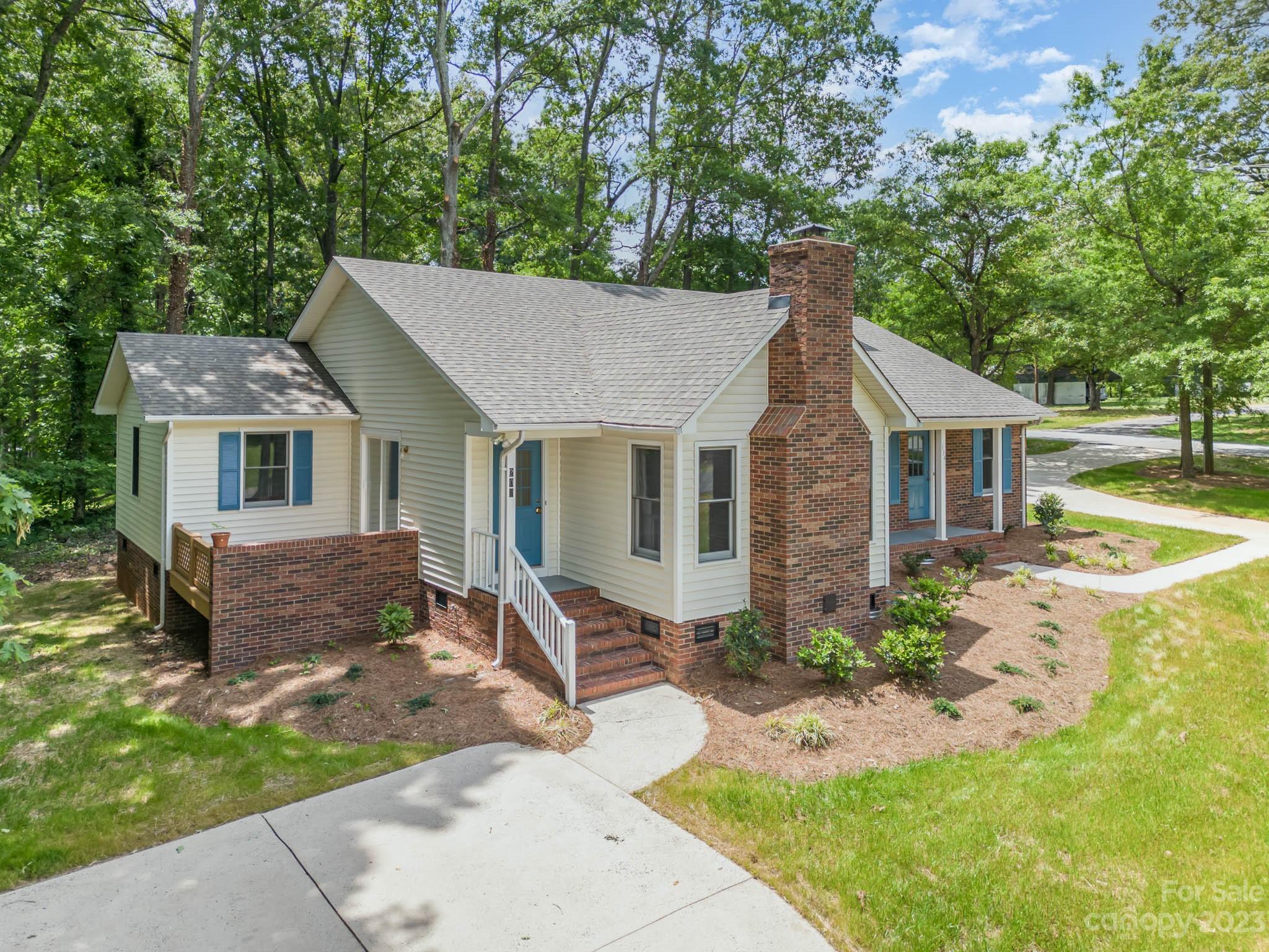 202 Oakley Drive Harrisburg NC 28075
