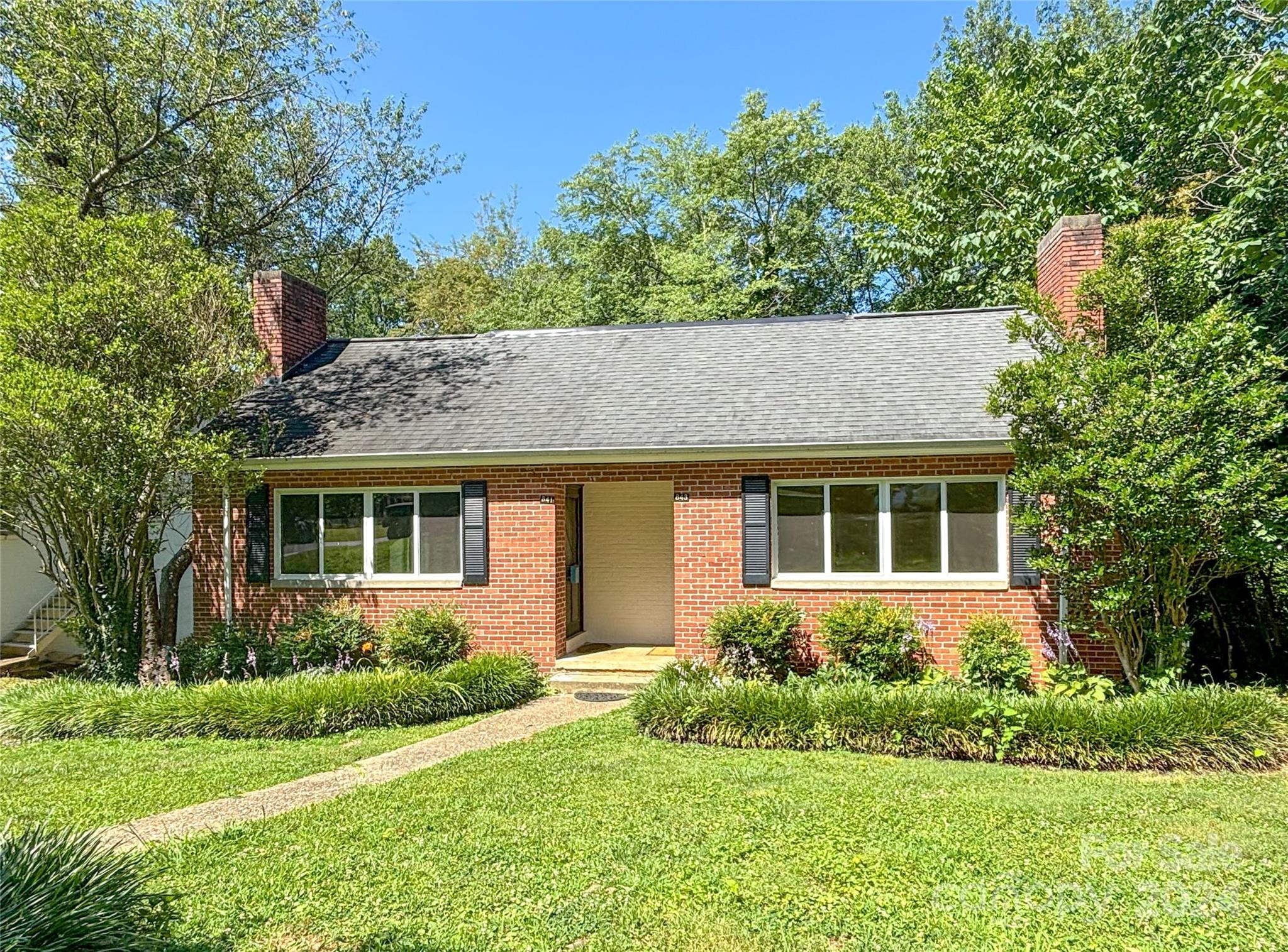 841 North Center Street Hickory NC 28601