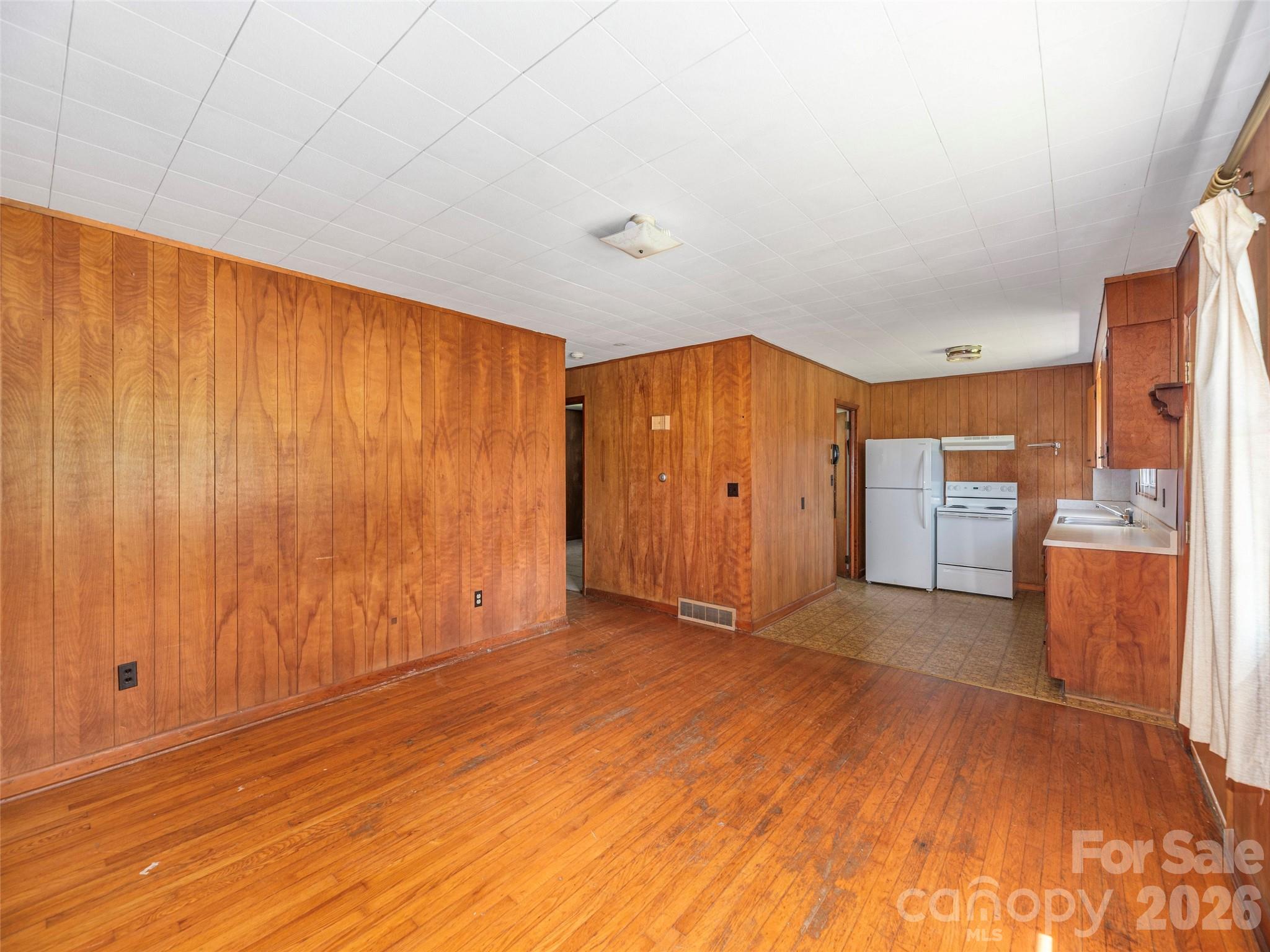 193 Old Howell Mill Road Waynesville NC 28786