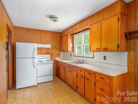 193 Old Howell Mill Road Waynesville NC 28786