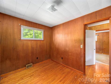 193 Old Howell Mill Road Waynesville NC 28786