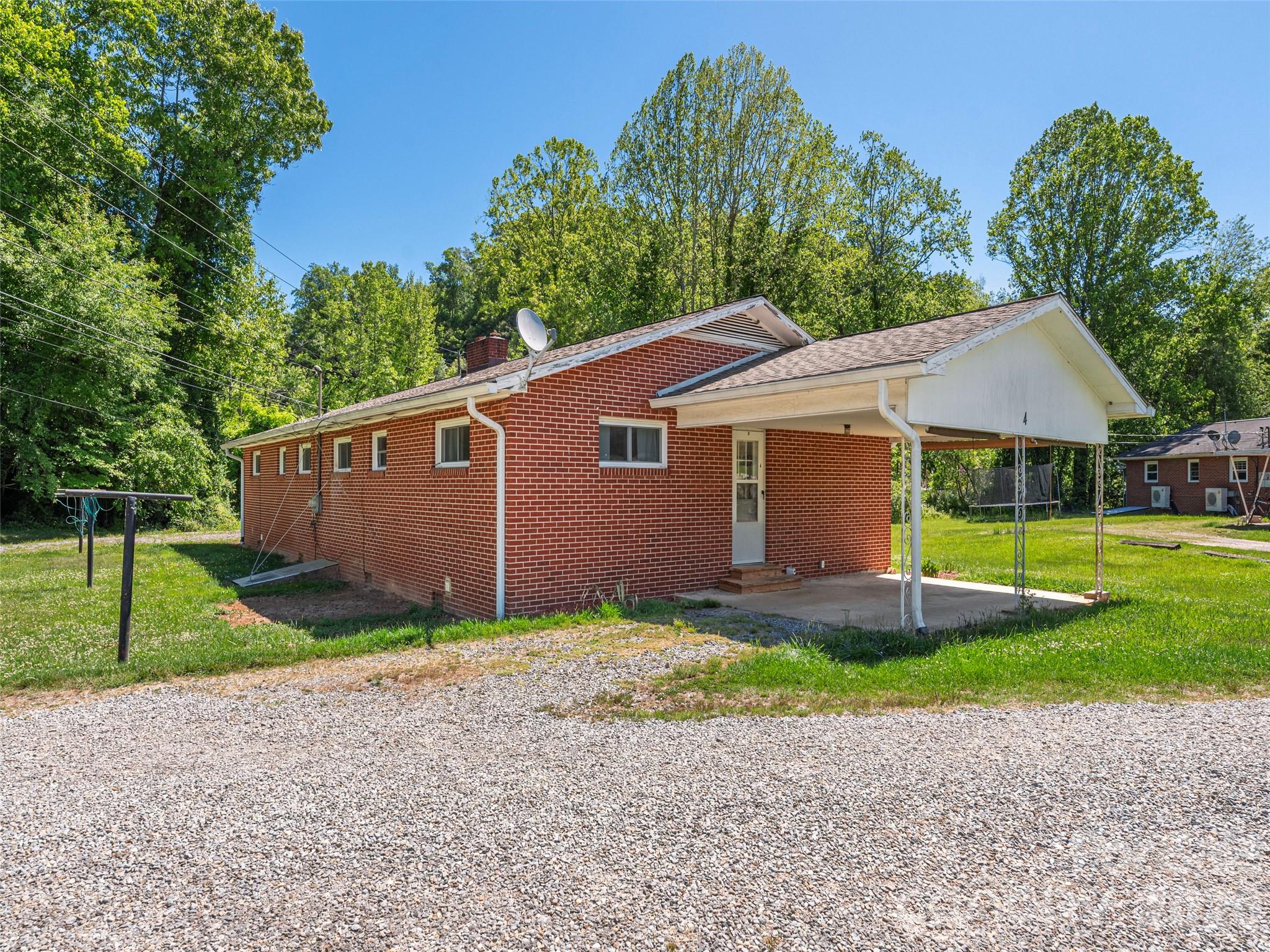 193 Old Howell Mill Road Waynesville NC 28786