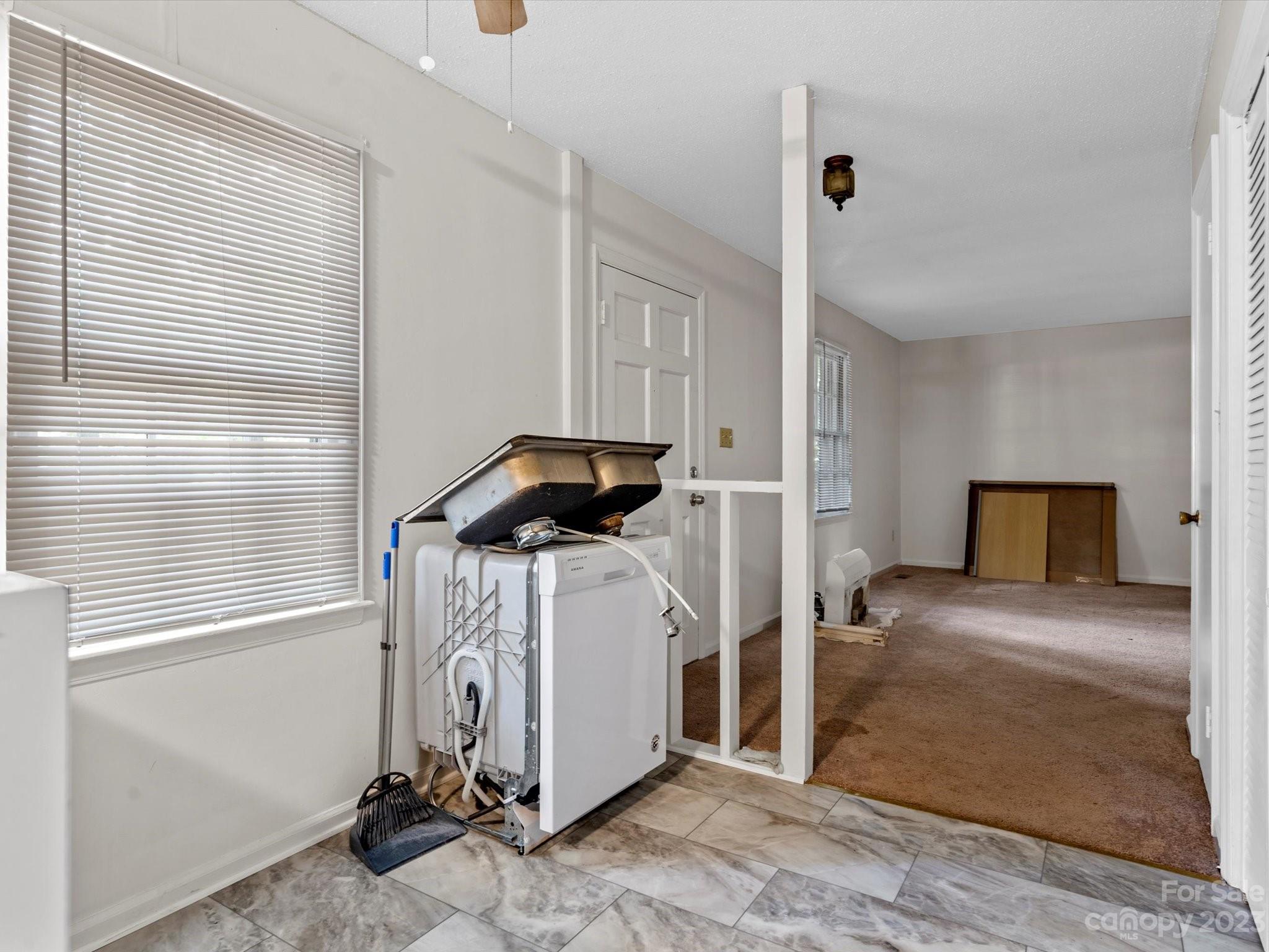 1061 Pineborough Road Charlotte NC 28212