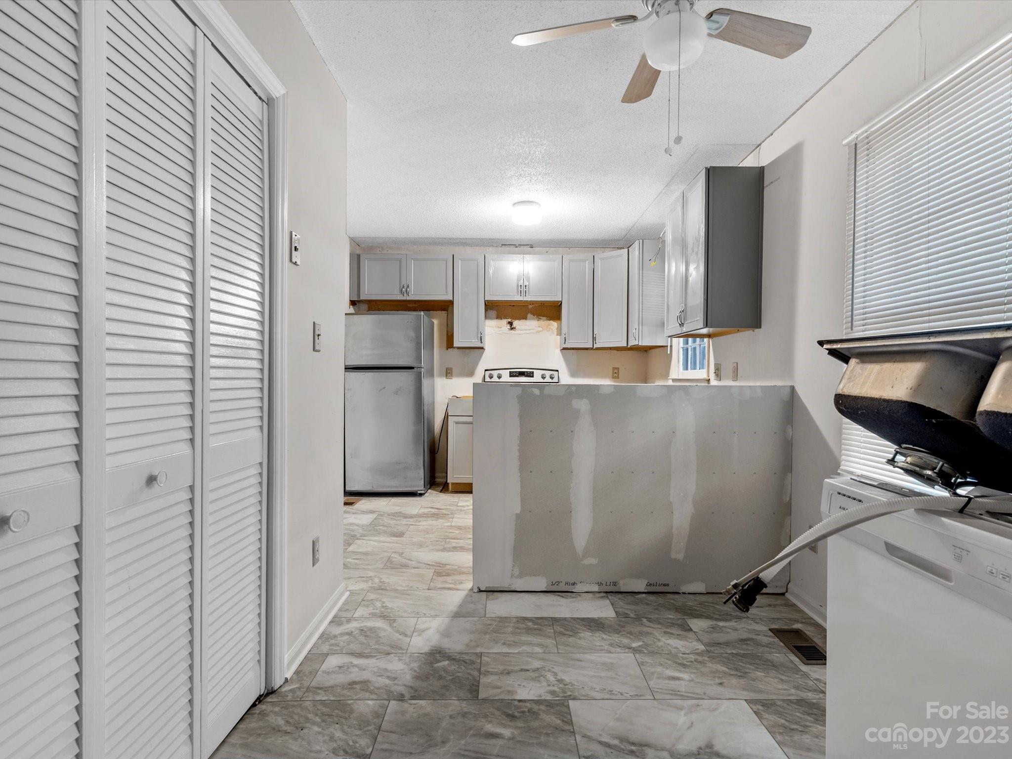 1061 Pineborough Road Charlotte NC 28212