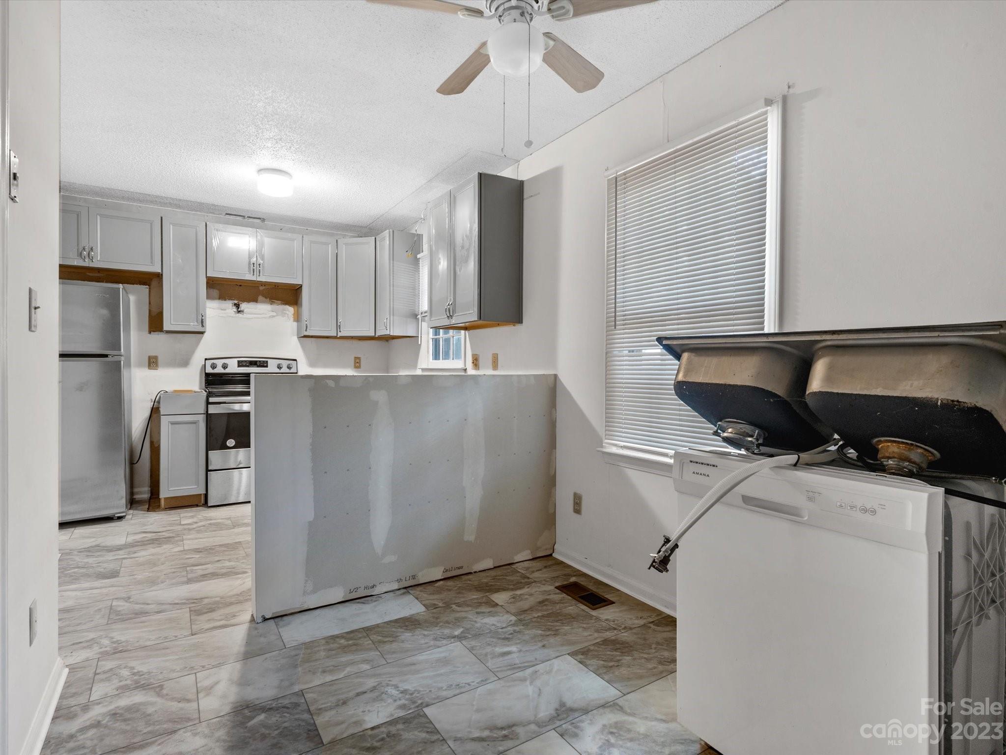 1061 Pineborough Road Charlotte NC 28212
