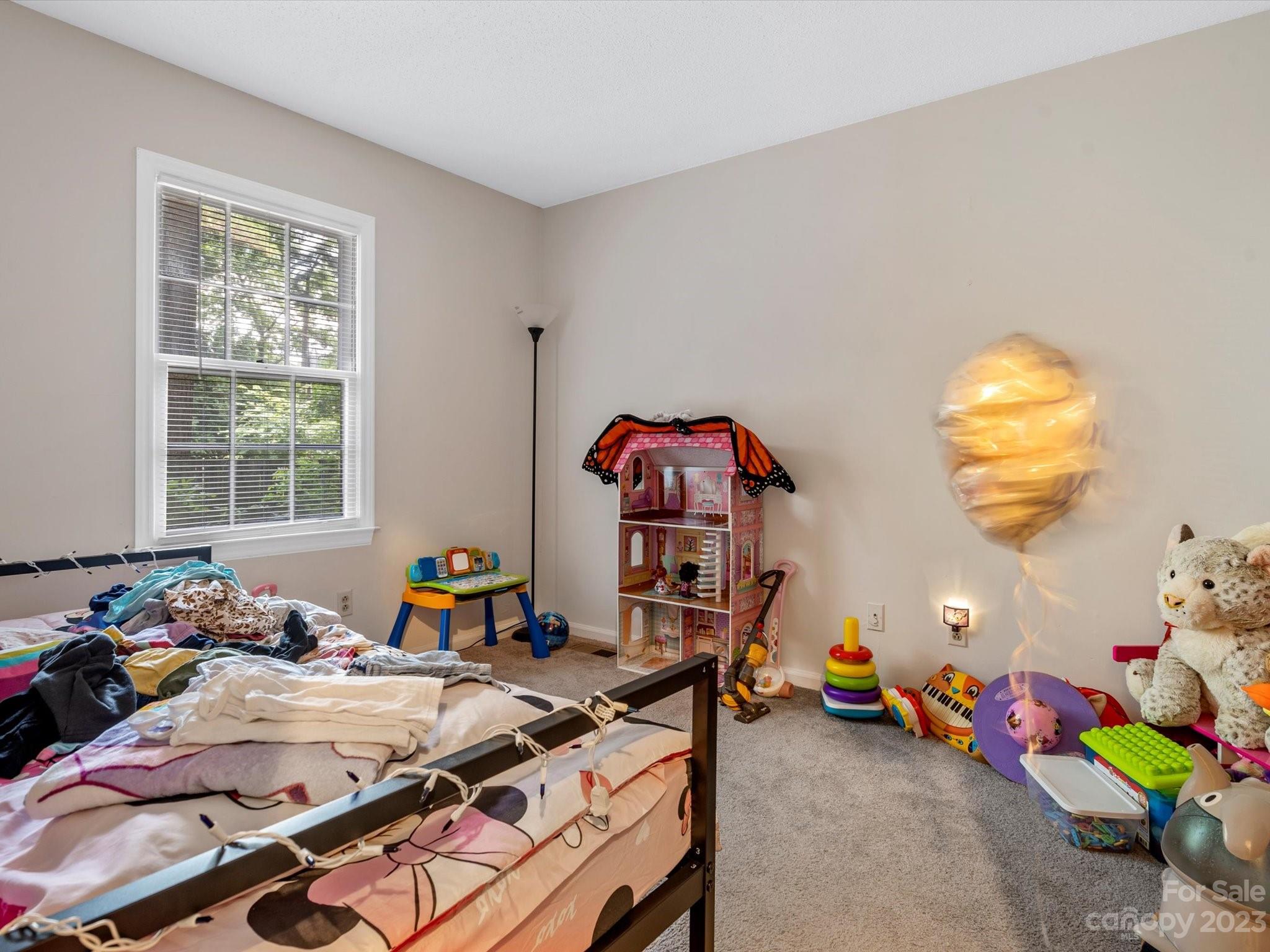 1061 Pineborough Road Charlotte NC 28212