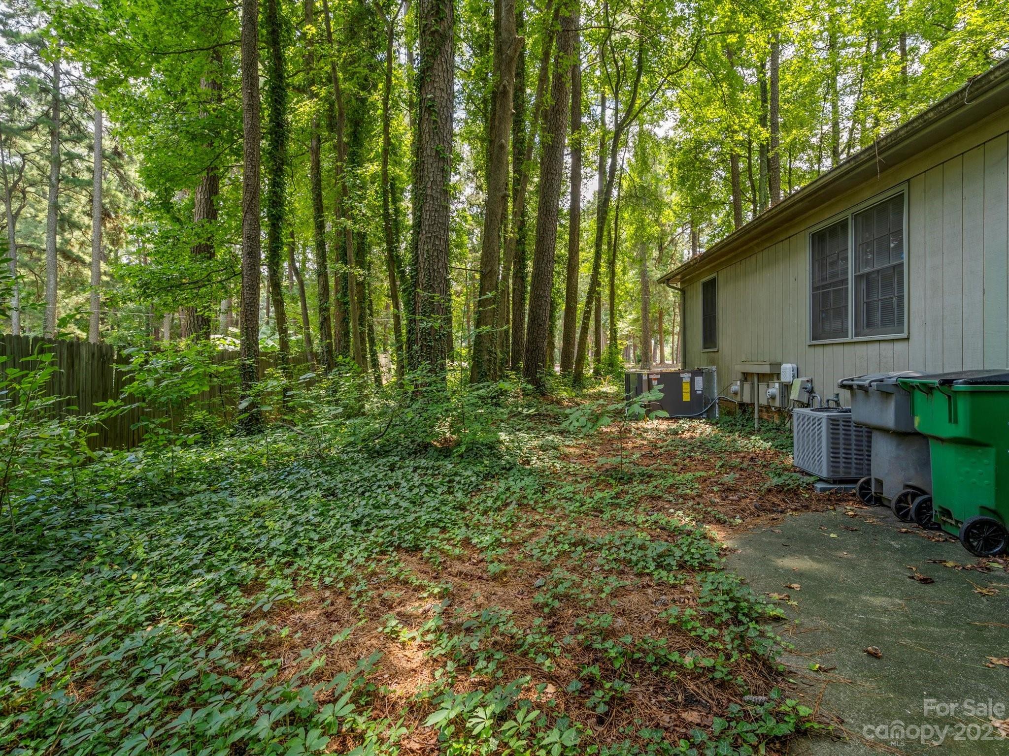 1061 Pineborough Road Charlotte NC 28212