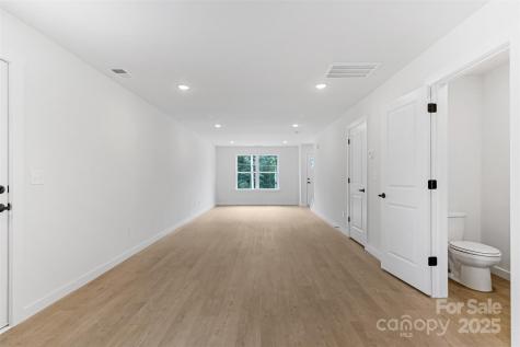 121 18th Street NW Hickory NC 28601