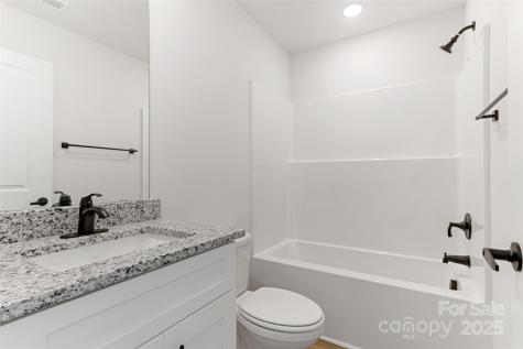 121 18th Street NW Hickory NC 28601