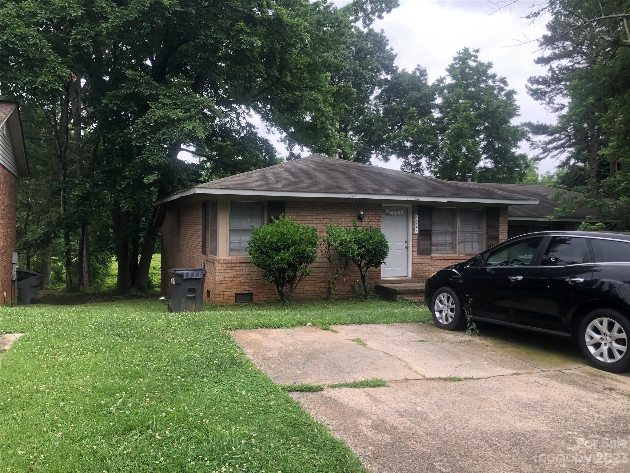 4923 Highlake Drive Charlotte NC 28215