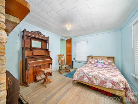 2380 Old Fort Road Black Mountain NC 28711