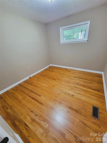 25 Browndale Road Asheville NC 28805