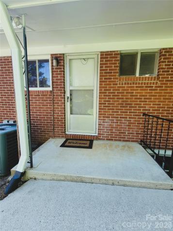 25 Browndale Road Asheville NC 28805