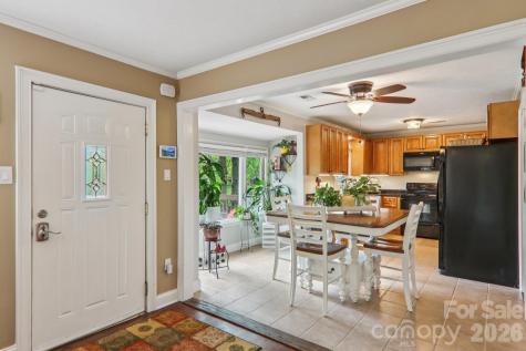 416 S Cherokee Avenue Black Mountain NC 28711