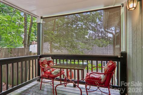 416 S Cherokee Avenue Black Mountain NC 28711