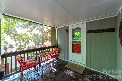 416 S Cherokee Avenue Black Mountain NC 28711