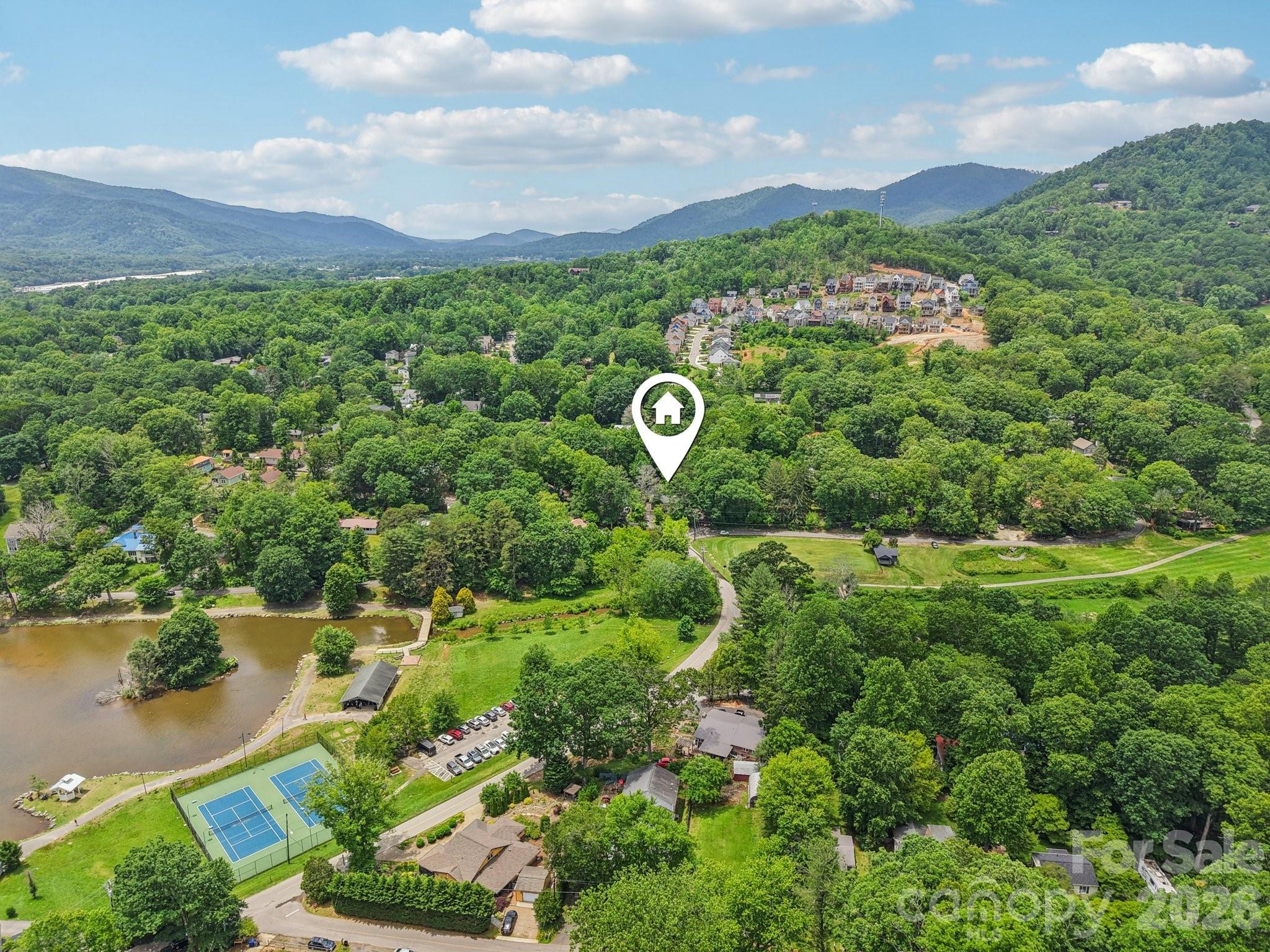 416 S Cherokee Avenue Black Mountain NC 28711